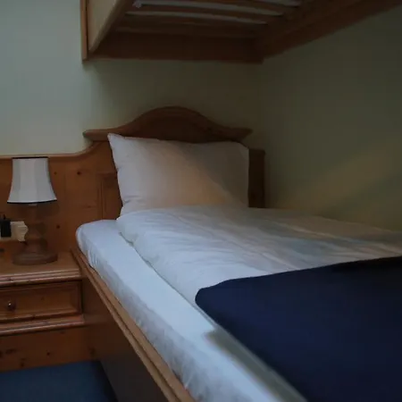 Alpine Club Aparthotel 4*