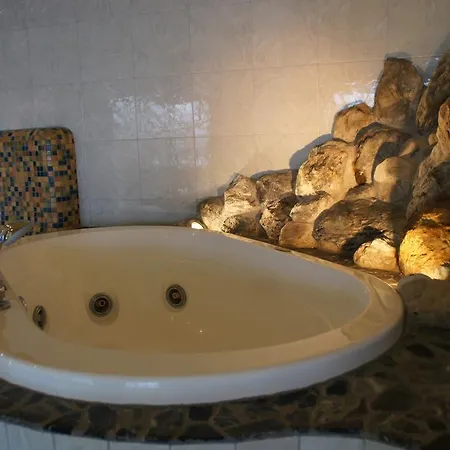 Aparthotel Alpine Club 4*